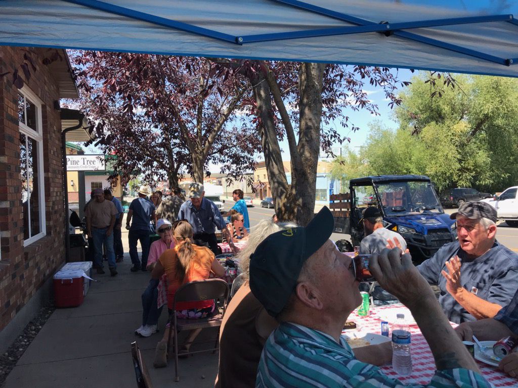 Pine Tree holds customer appreciation barbecue